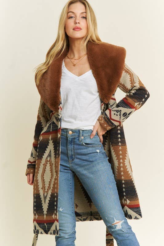 Pink Irene Wholesale – wholesale Jacket – Women's – AZTEC JACKET SHACKET WITH CONTRAST FUR SHOWL COLLA3