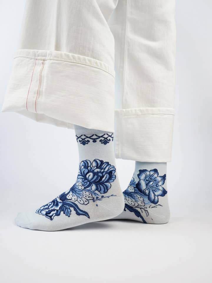 Kunstsokken - Wholesale Socks – Unisex - Delft Blue Flowers3