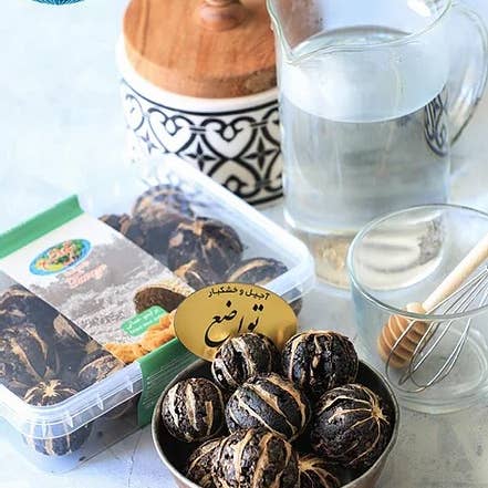 Tavazo GmbH – wholesale Dried/dehydrated fruit – Peeled Dried Lime