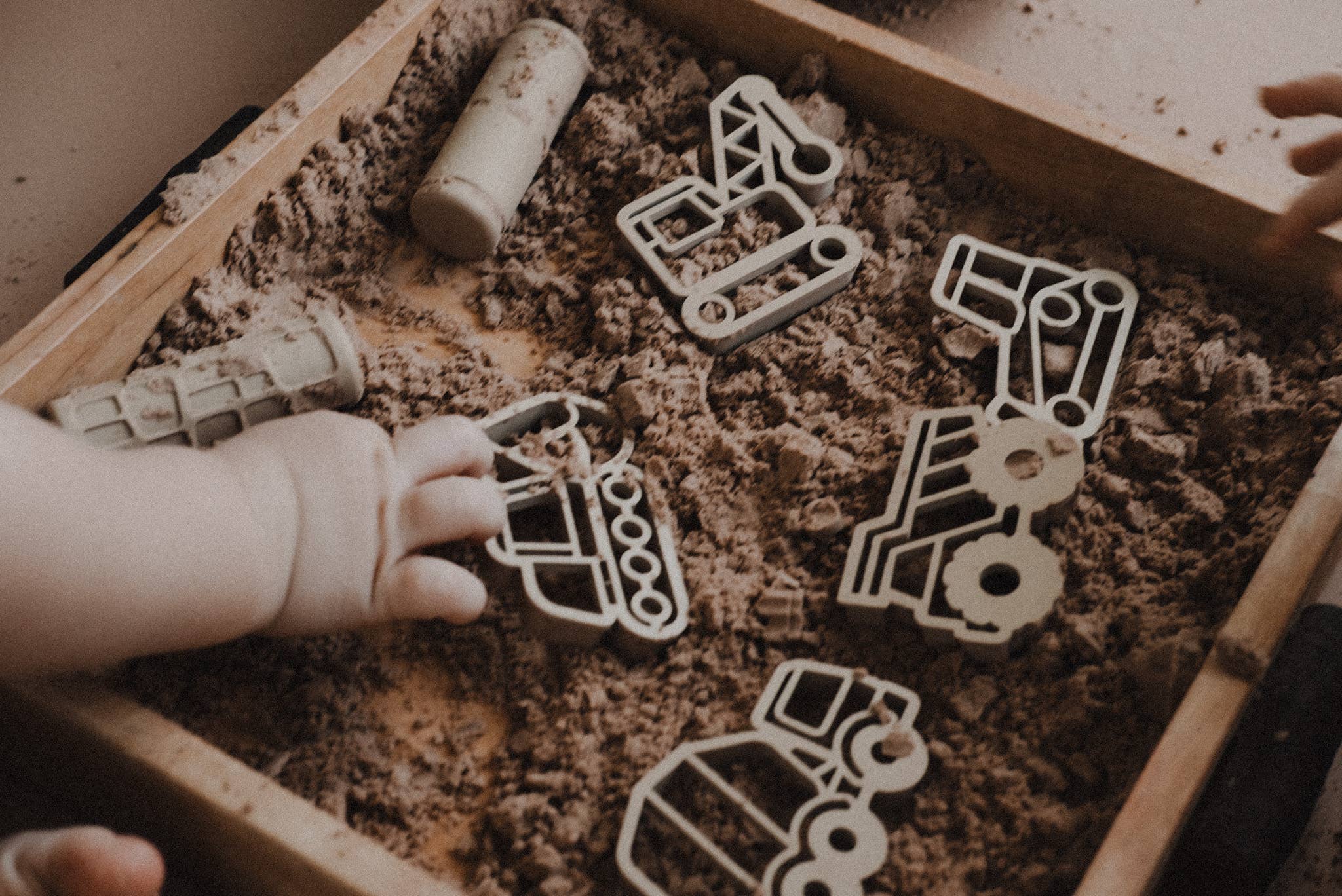 Kinfolk Pantry - Wholesale Toy Set - Kids - Construction Cutter Set - Eco Playdough Tool6