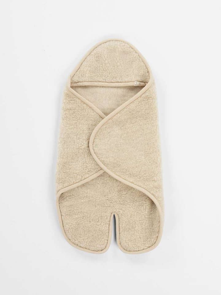 Kico Label - Wholesale Bedding Blanket - Kids & Baby - Baby wrap blanket with feet and hood - Merino wool