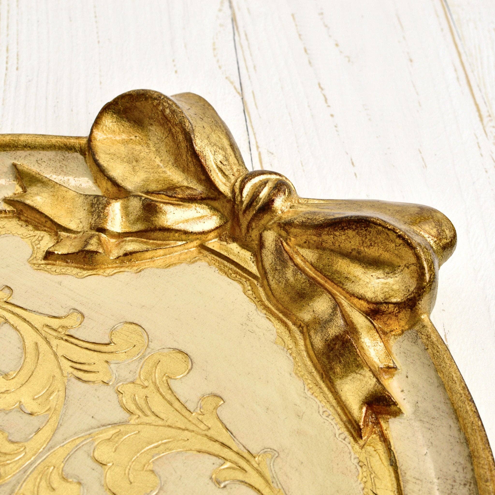 Via Graceffo - Wholesale Decorative Tray - Florentine Carved Oval Bow Tray, Made in Italy3