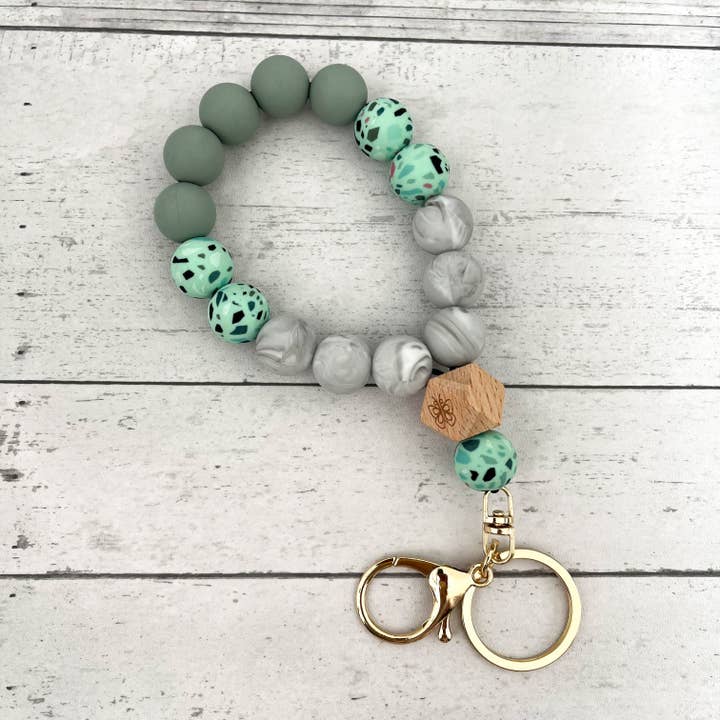 SoapElenGlen – Engroshandel Nøgleringarmbånd – Camouflage silikoneperle nøglering armbånd & charm2