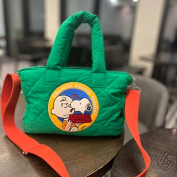 Little Light - Wholesale Shoulder Bag - Women's - Premium Snoopy Quilted Shoulder Bag5