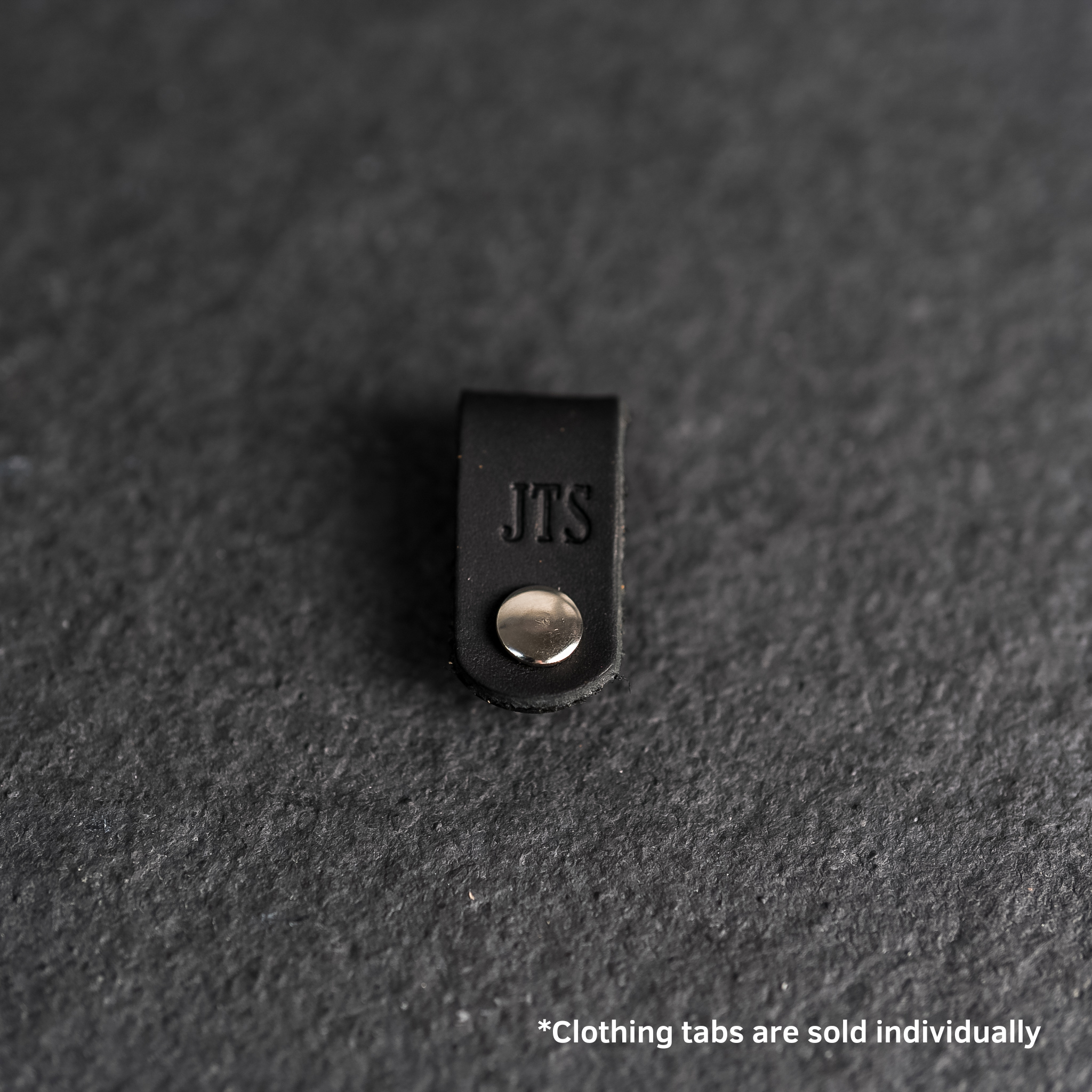 Ox & Pine - Vente Étiquette pour bagage - Onglets de vêtements en cuir personnalisés7