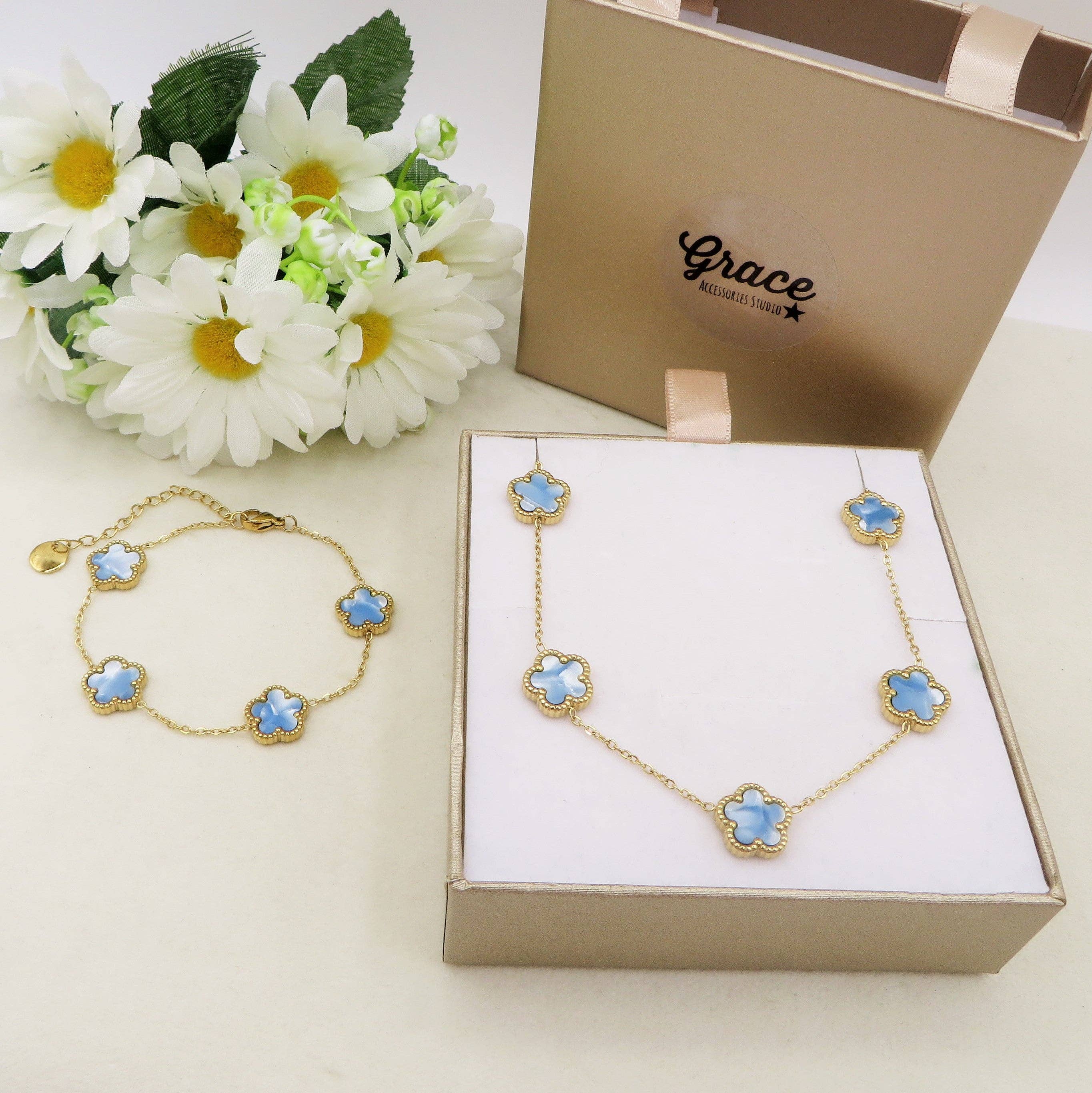 Daemon srls - Venta al por mayor Pulseras de abalorios/colgantes - LILY flores grandes en madreperla con acero inoxidable – brazalete con flores de madreperla2