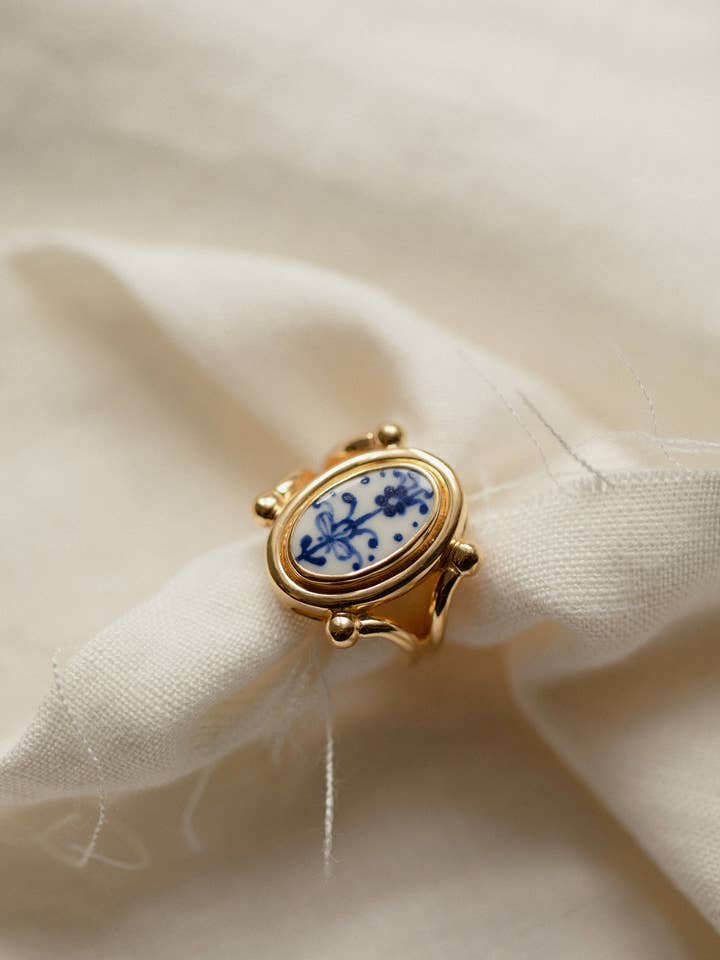 Resurrezione ring belagt med guld for engroshandel hos Flonia