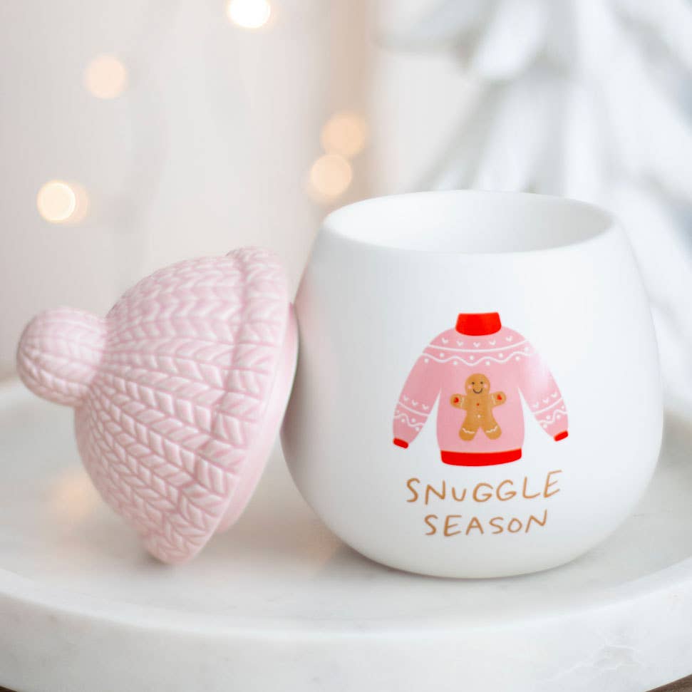 Something Different Wholesale - Wholesale Oil Warmer - Snuggle Season Christmas Sweater Oil Burner1