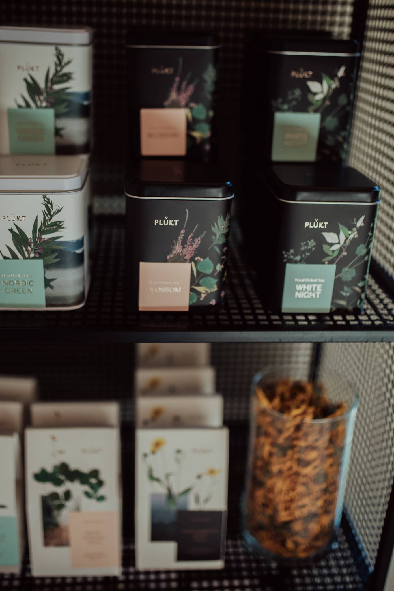 Plūkt - Wholesale Health/Detox Tea - Tea Blend White Night - calming evening herbal , relaxing12