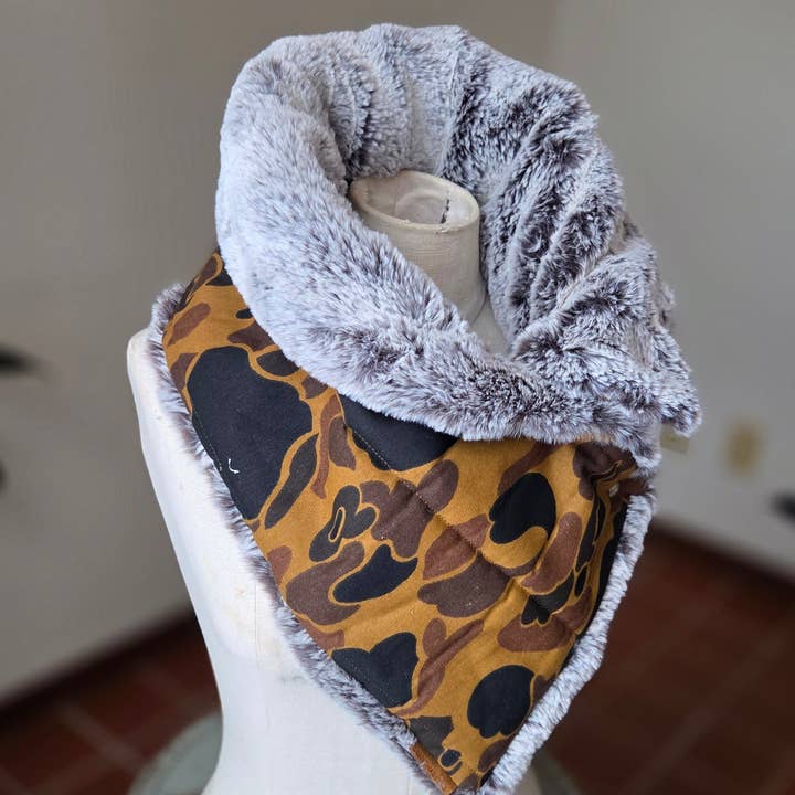 Grandma Skills - Wholesale Scarf - Women's - Faux Fur Snap Cowl-Vintage Camo2