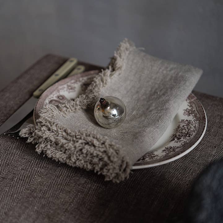 LinenMe - Wholesale Dinner & Cloth Napkin - Linen Napkin Natural Terra Fringe7