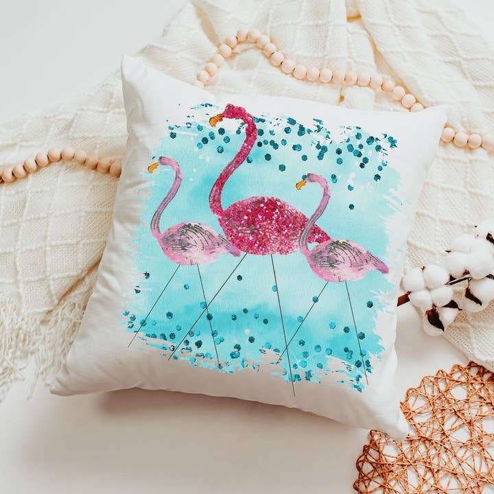 Housse de coussin flamant rose pour la vente par Capable By Design