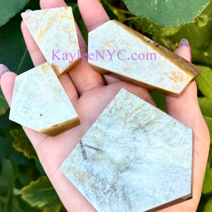 KayleeNYC - Wholesale Spiritual Stone/Crystal - 1 lb Natural Muscovite Golden Mica Freeform Slab