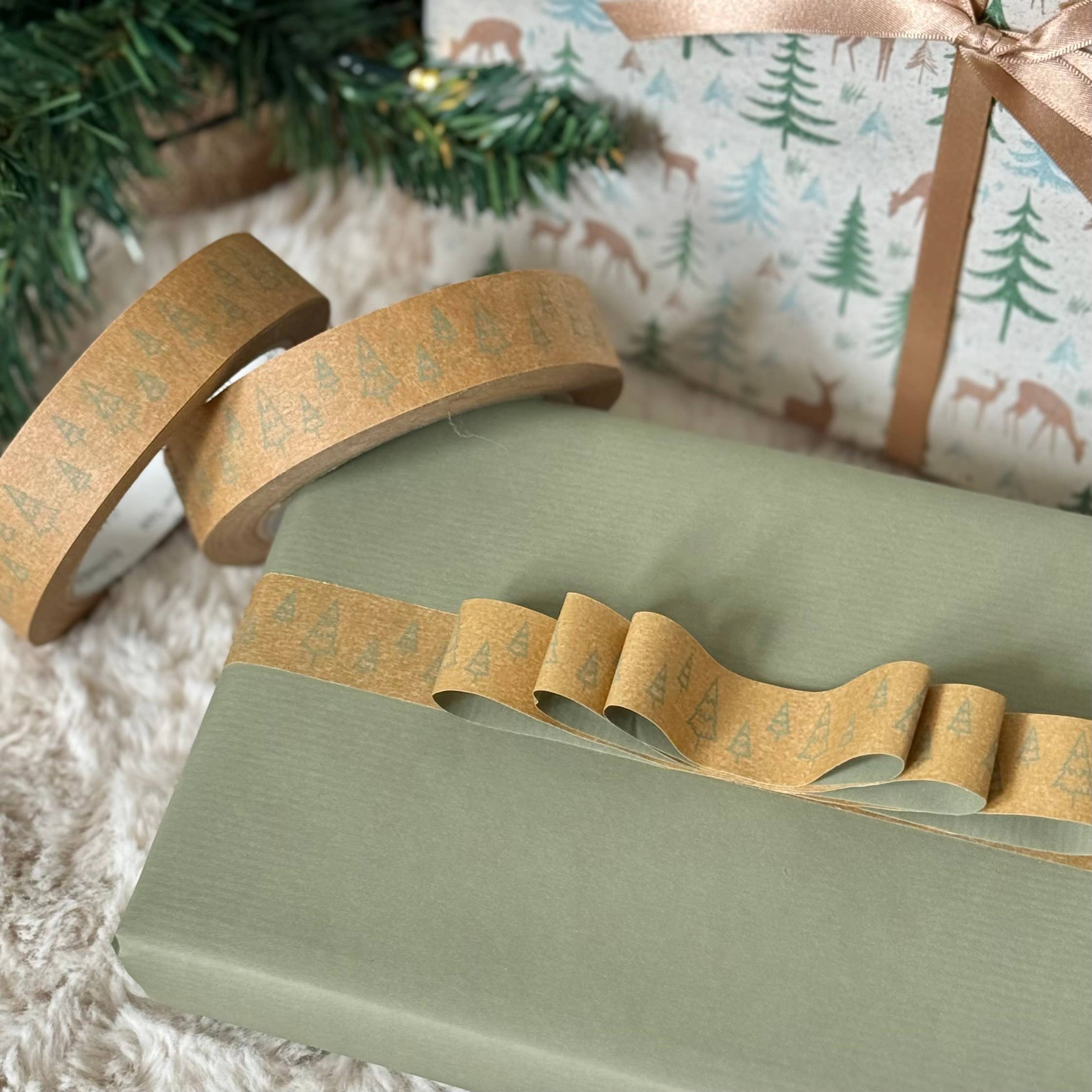 Cascayde – wholesale Tape – Green Christmas Tree (Brown) Paper Tape 24mm - Gift Wrapping2