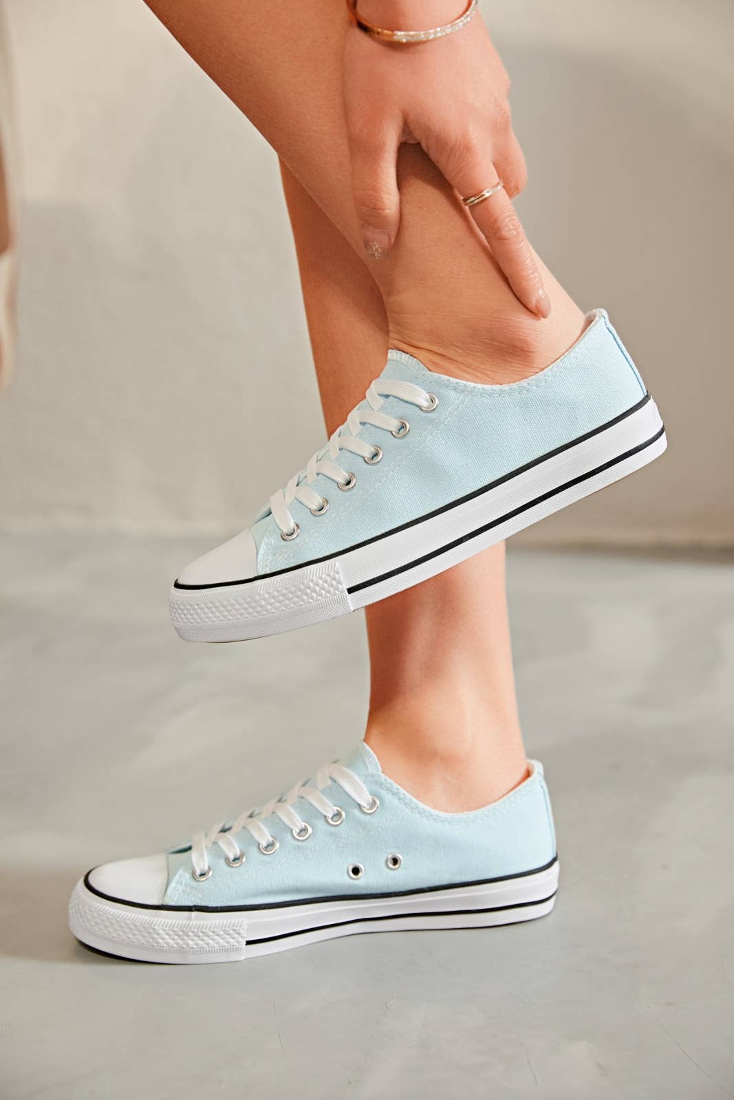 ERYNN - Wholesale Lifestyle Sneakers - Women's - lace-up sneakers - Opaline40