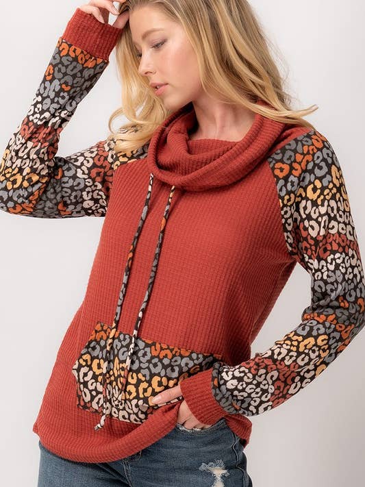 THERMISCH GEBREIDE RAGLANTOP MET LUIPAARDPRINT voor wholesale door Heyday