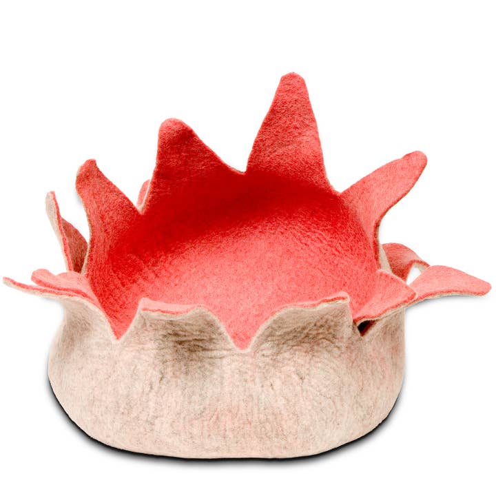Karma Cat Inc. - Wholesale Pet Bed - Cat/Dog - Rose Petal Wool Pet Basket