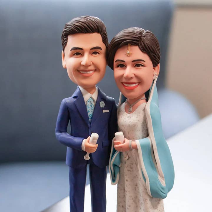 GiftsbyPR - Wholesale Decorative figurine - Personalized Bobble Head Doll, Custom Bobble Head Doll6