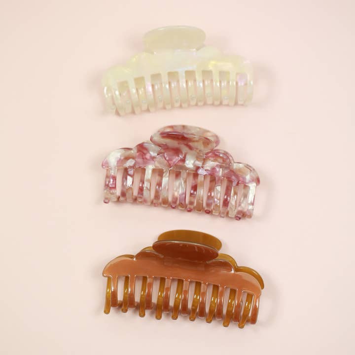 Pinza para el cabello Rosaline con borde festoneado para venta al por mayor de Talis Collection