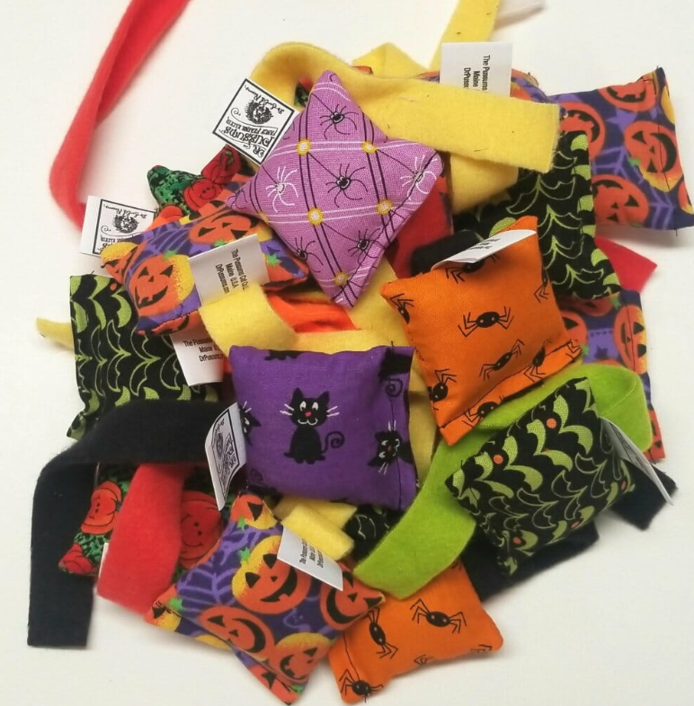 Dr. Pussums Catnip - Vente Jouet – chat - Jouet pour chat Holiday Toss About Mini coussin à l'herbe à chat1