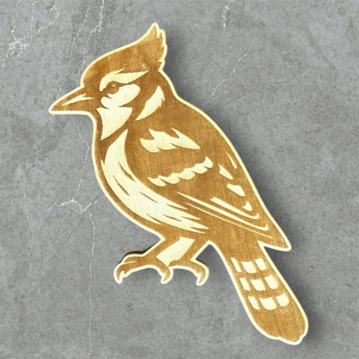 Aimant en bois Geai bleu pour la vente par Daisy Ridge