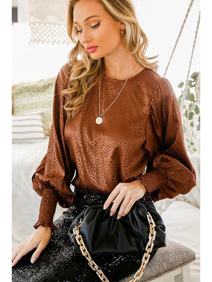 Vine & Love - Wholesale Blouse - Women's - Round neck balloon sleeves satin blouse VT6019811
