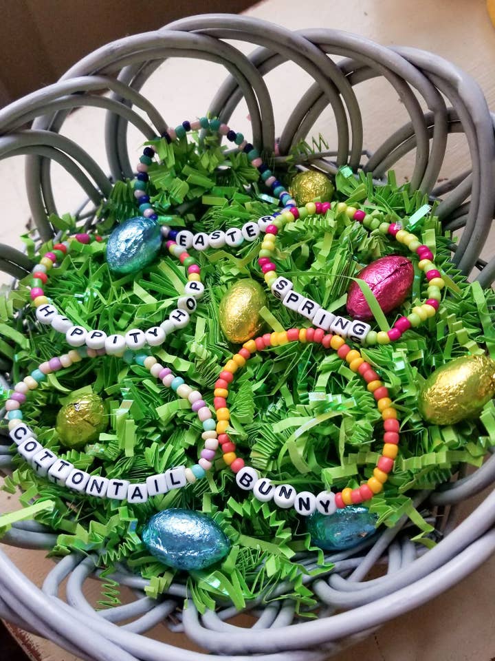 Påske armbånd, Beaded Armbånd, Påske Basket Armbånd for engroshandel hos Sapphire Creations