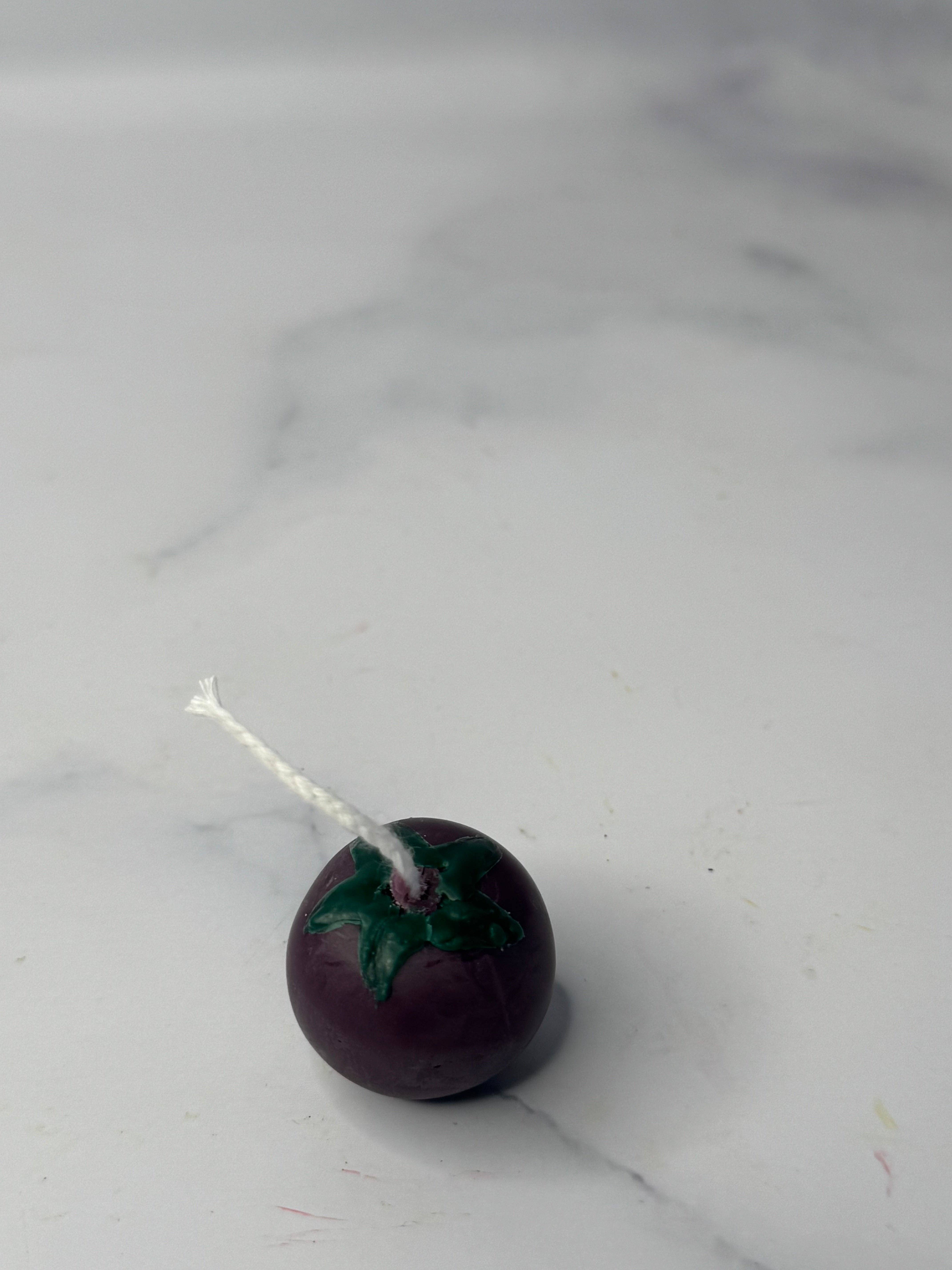 LitwLilit - Wholesale Novelty Candle - Cherry tomato candle2