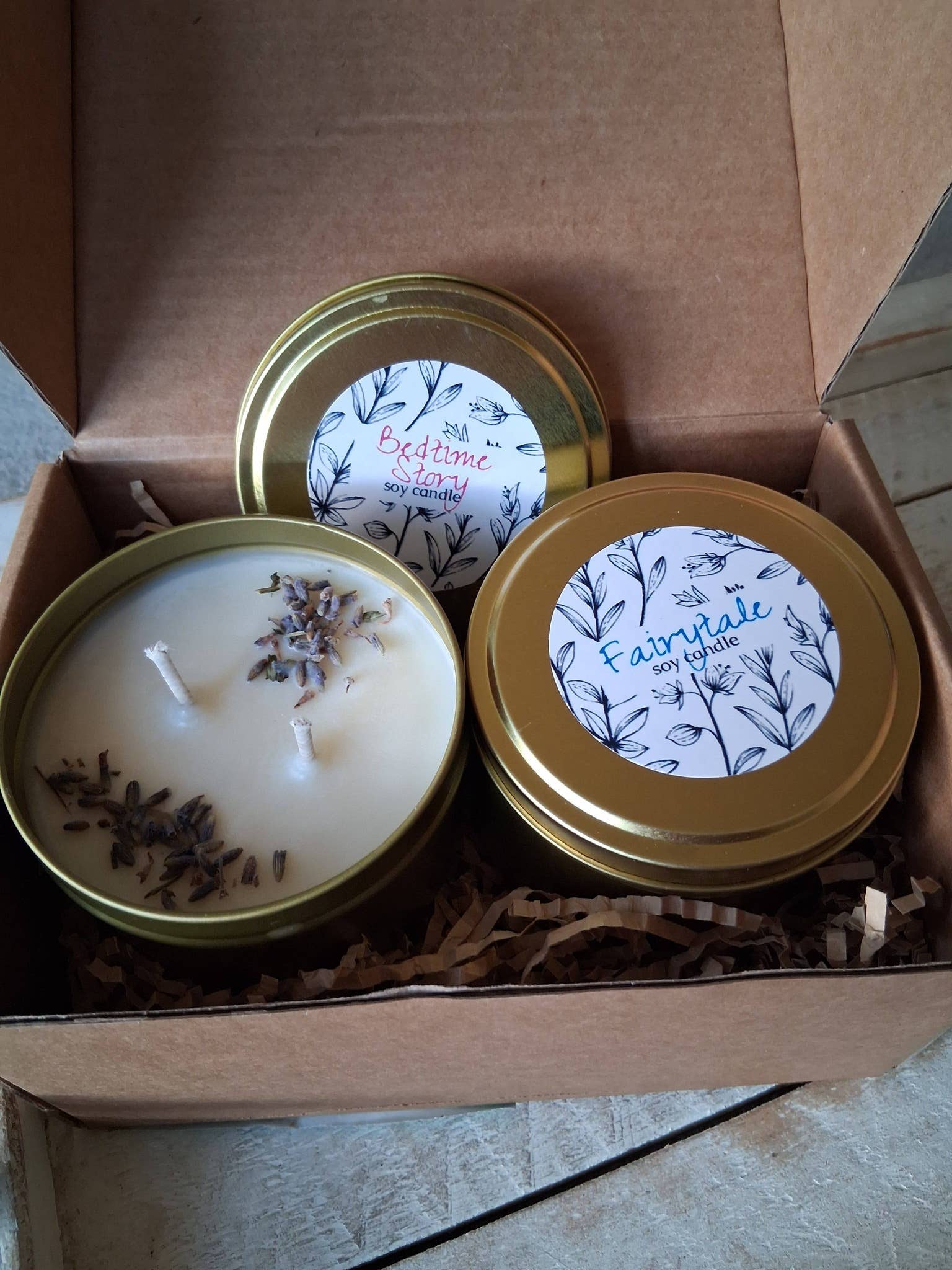 Willow & Wick Soapery - Wholesale Jar/Filled Candle - Apple + Maple + Bourbon | Natural Soy Candle | Wood Wick1