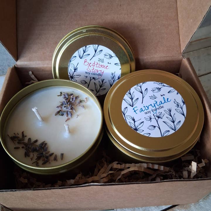 Willow & Wick Soapery - Wholesale Jar/Filled Candle - Apple + Maple + Bourbon | Natural Soy Candle | Wood Wick1