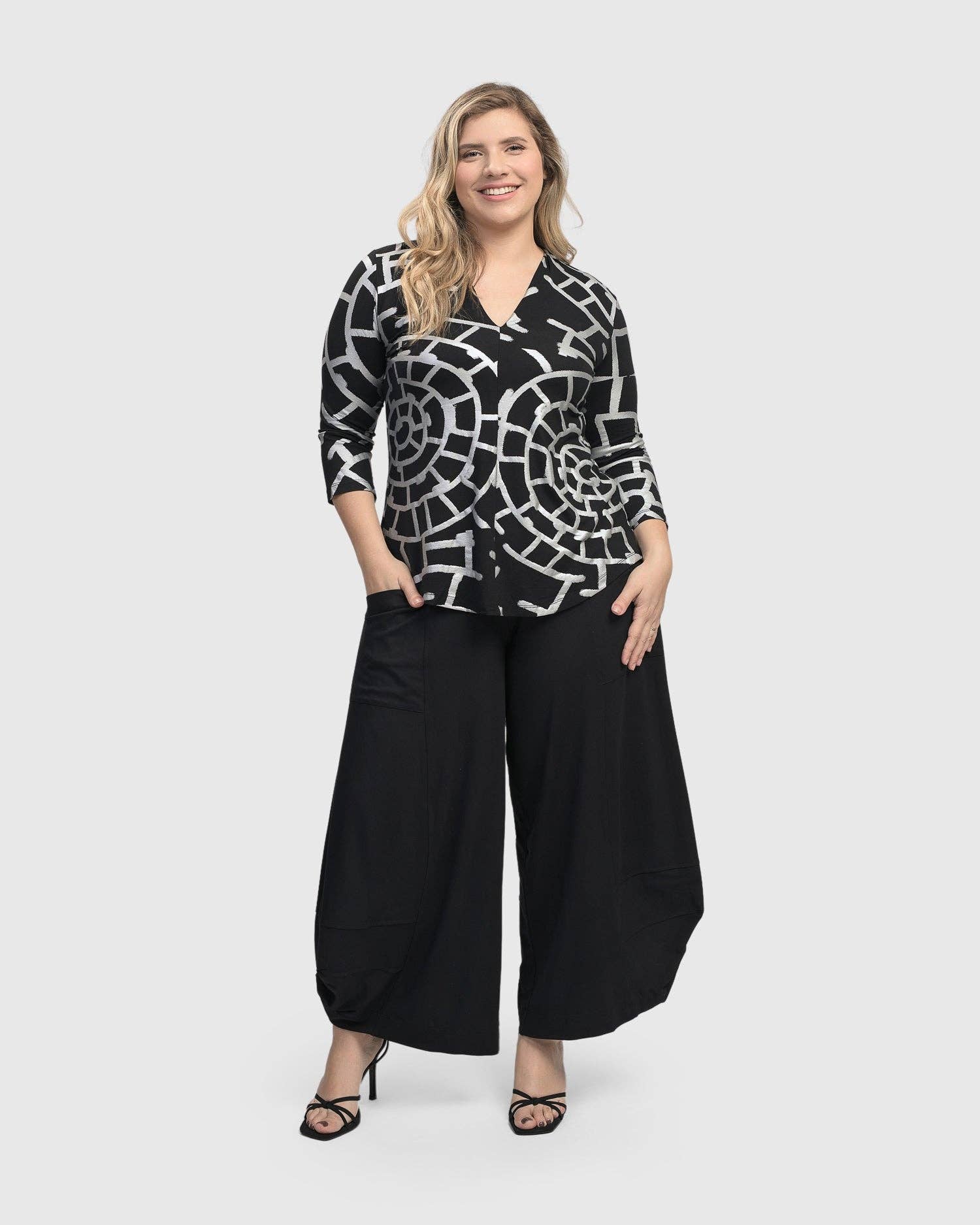 ESSENTIAL PUNTO POCKETS PANTS, BLACK for wholesale on Faire3