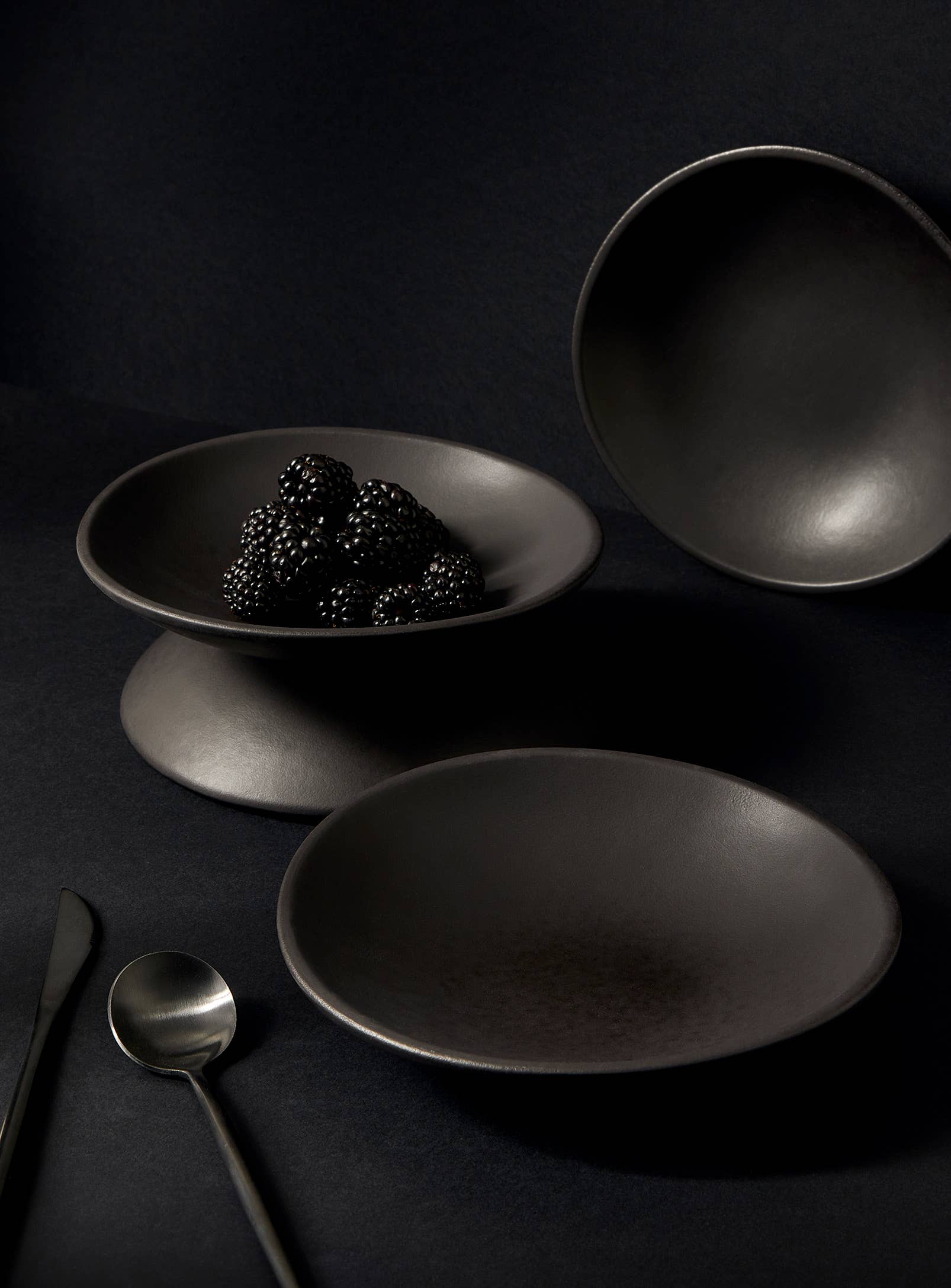 GHARYAN Stoneware & Olive Wood Tableware | Ships from USA - Wholesale Dinner Plate - Handmade Stoneware Dessert Plate | Dadasi 7.9"6