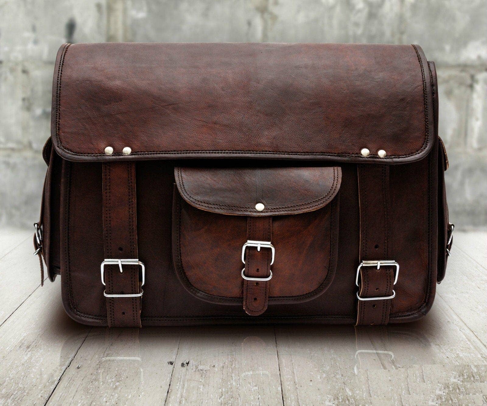 Classy Leather Bags – wholesale Messenger bag – Men's – The Rugged Messenger2