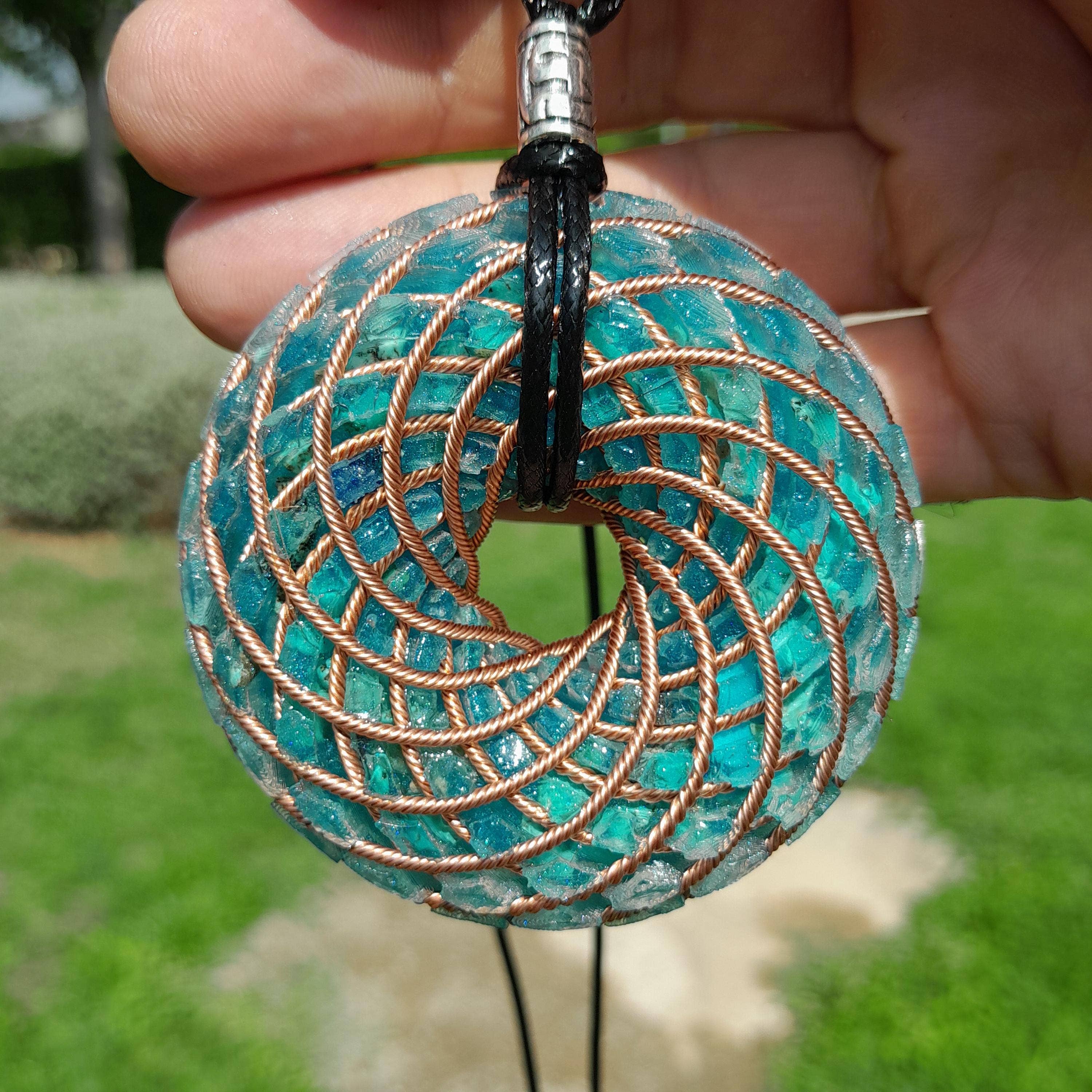 Mundo Orgon – Großhandel Spiritueller Stein/Kristall – Rodin-Torus-Spule Lapislazuli-Chips - Wirbelwellen-Generator - Toroidale Energie | EMF-Schutz0