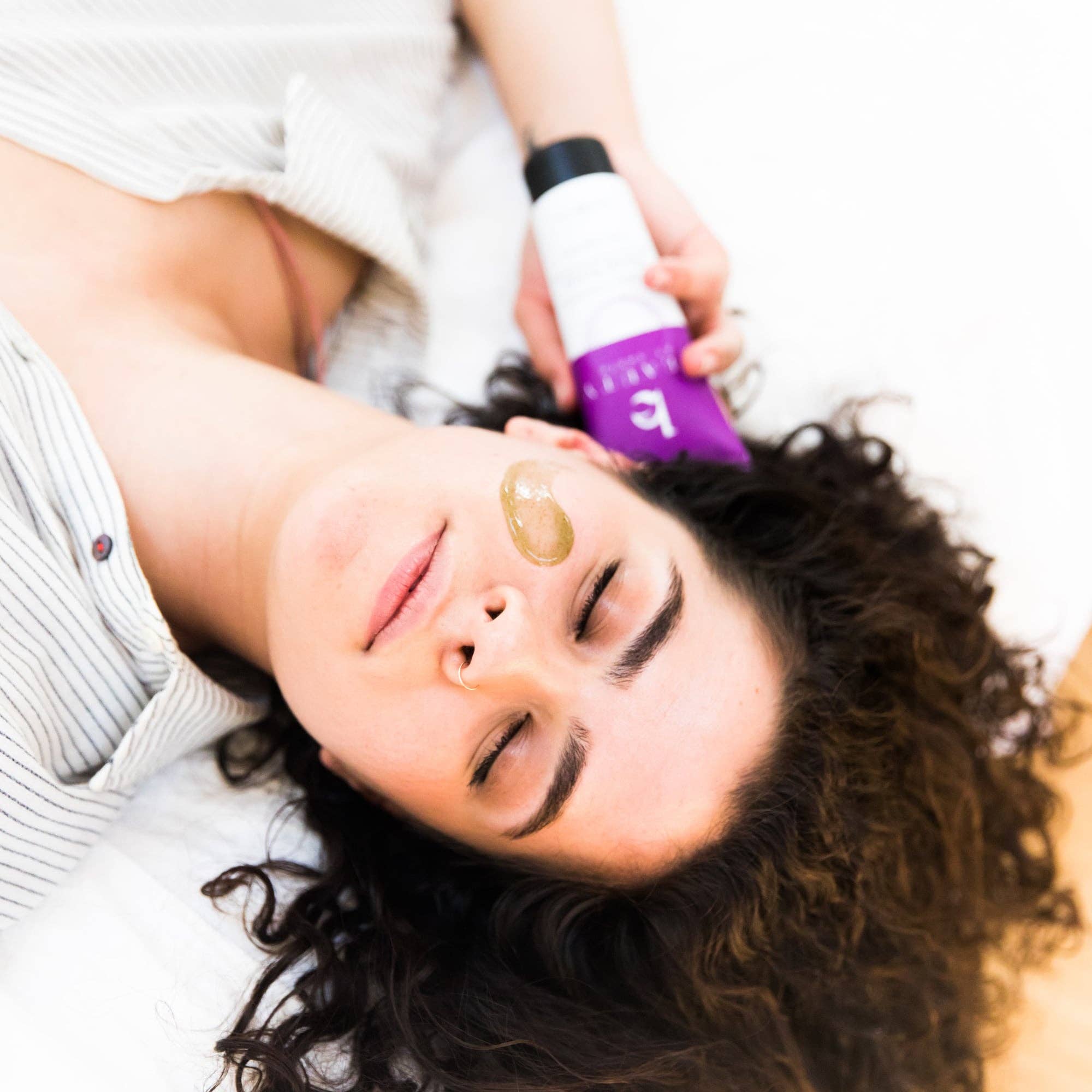 Beauty By Earth - Wholesale Facial Exfoliant/Scrub - Exfoliating Face Scrub & Wash 4oz (2 in 1)4