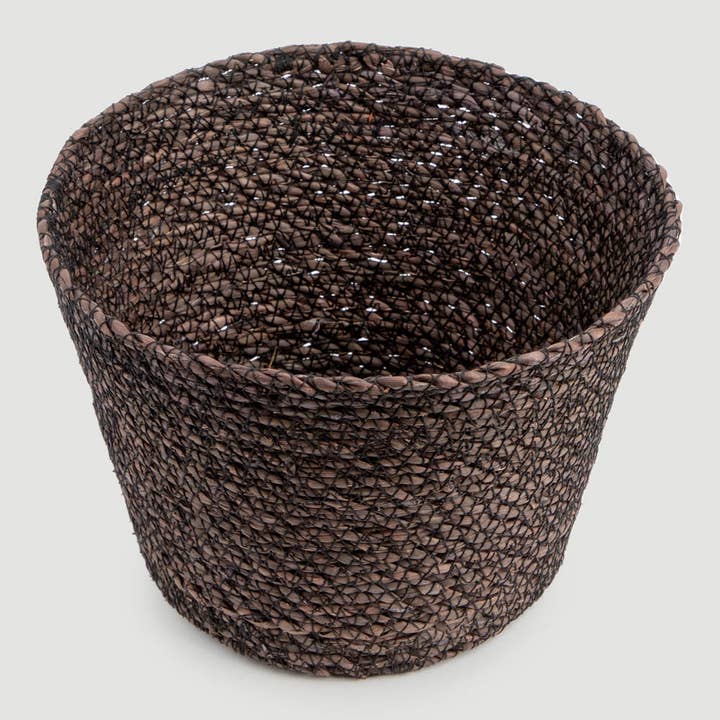Veraluna Sustainable Clothing - Wholesale Basket - HANDMADE HOGLA MINI CUBE BASKET D20 FAIR TRADE PRODUCT