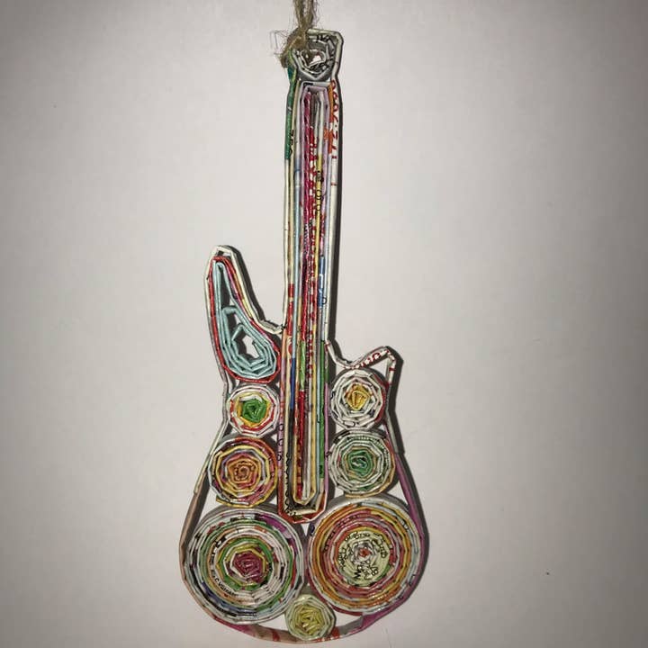 Quillin-Ornament für Gitarre für den Großhandel von Poppin Cards and Gifts