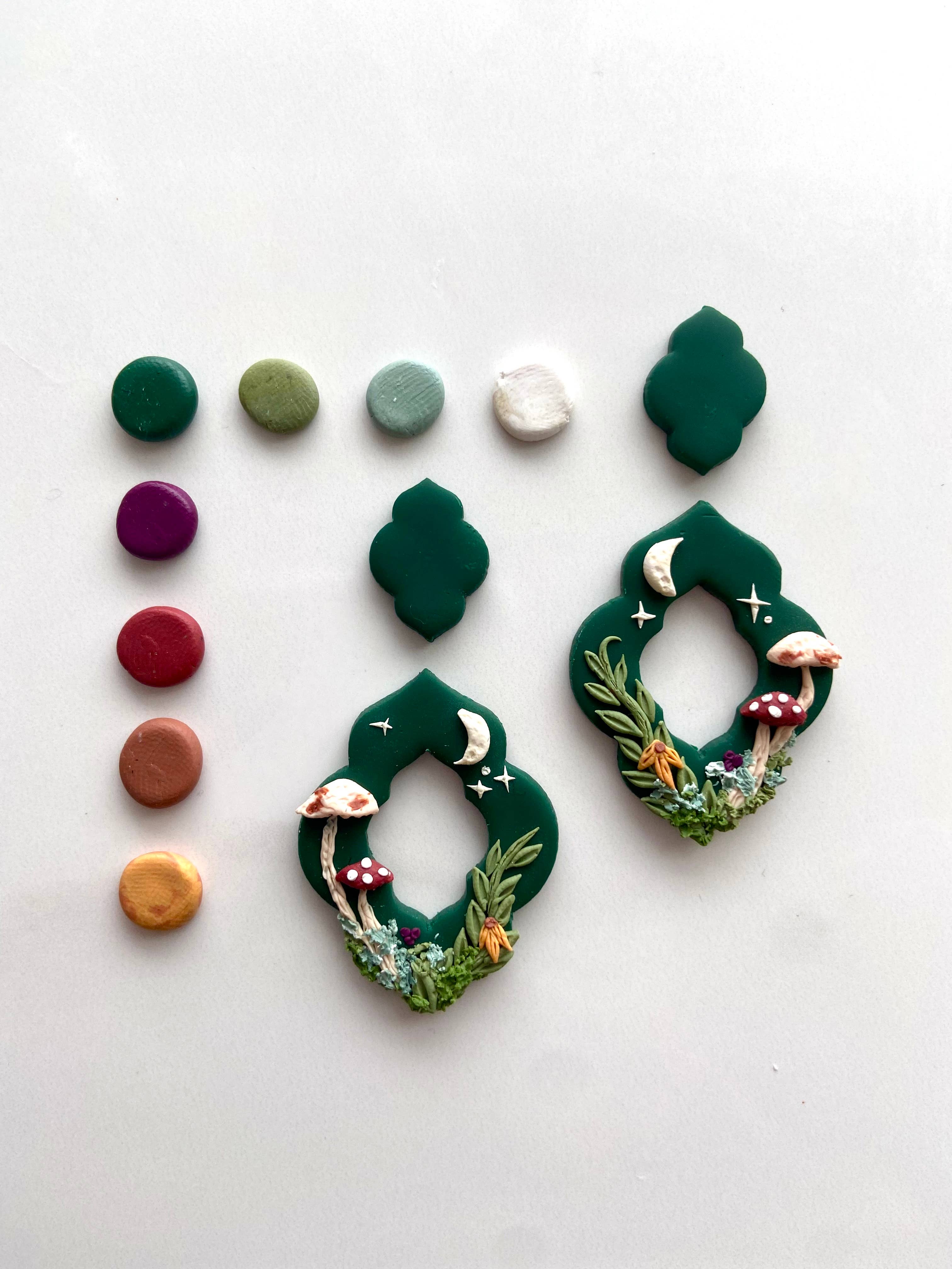 Everything Ky and I - Vendita all'ingrosso Orecchini pendenti - Cottage Core Forest scena ciondola3