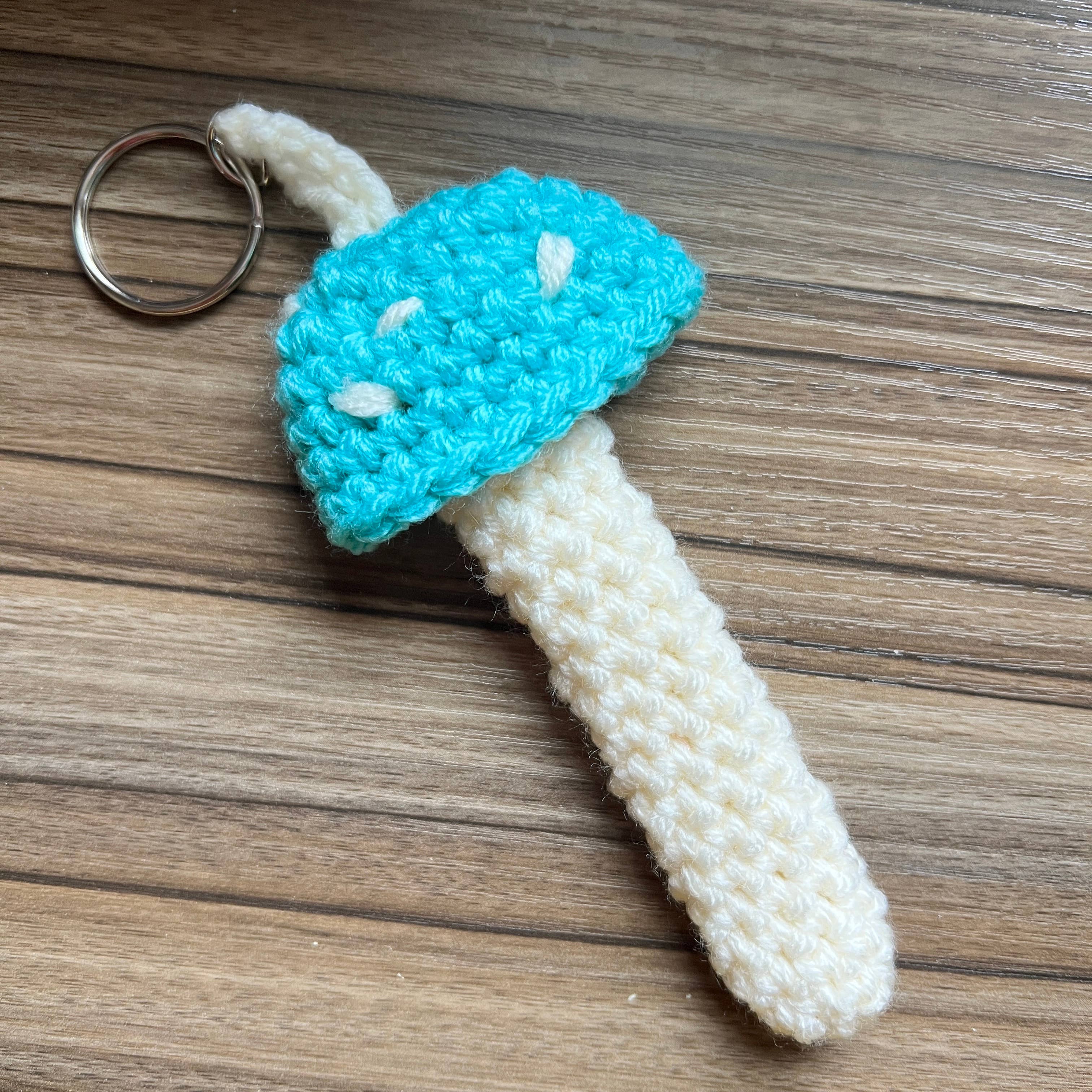 The Cozy Tangerine - Vente Porte-clés – femme - Porte-clés champignon | Briquet au crochet et porte-baume à lèvres22