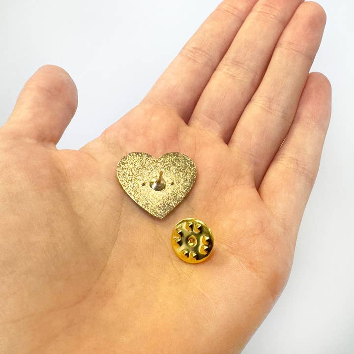 Lovethelinks Ltd - Wholesale Brooch - Hearts & Flowers Metal & enamel Pin Brooch2