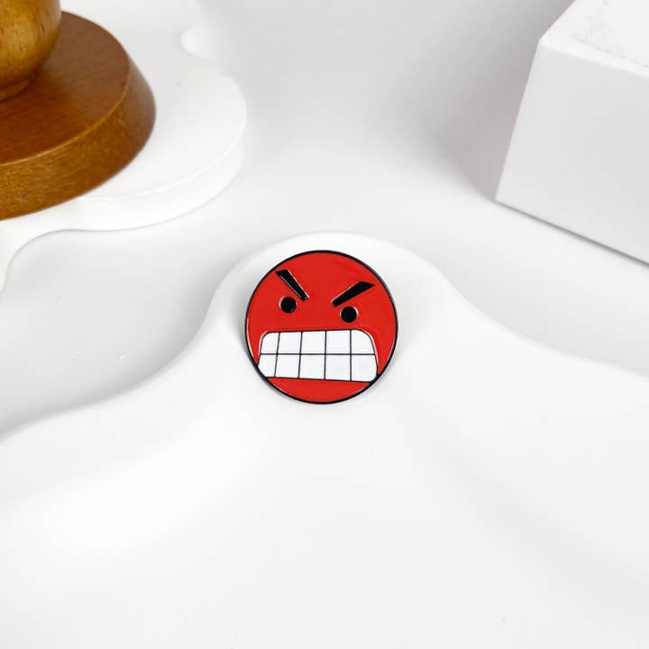 SoapElenGlen – Engroshandel Broche – Emoji-nål, metalbroche