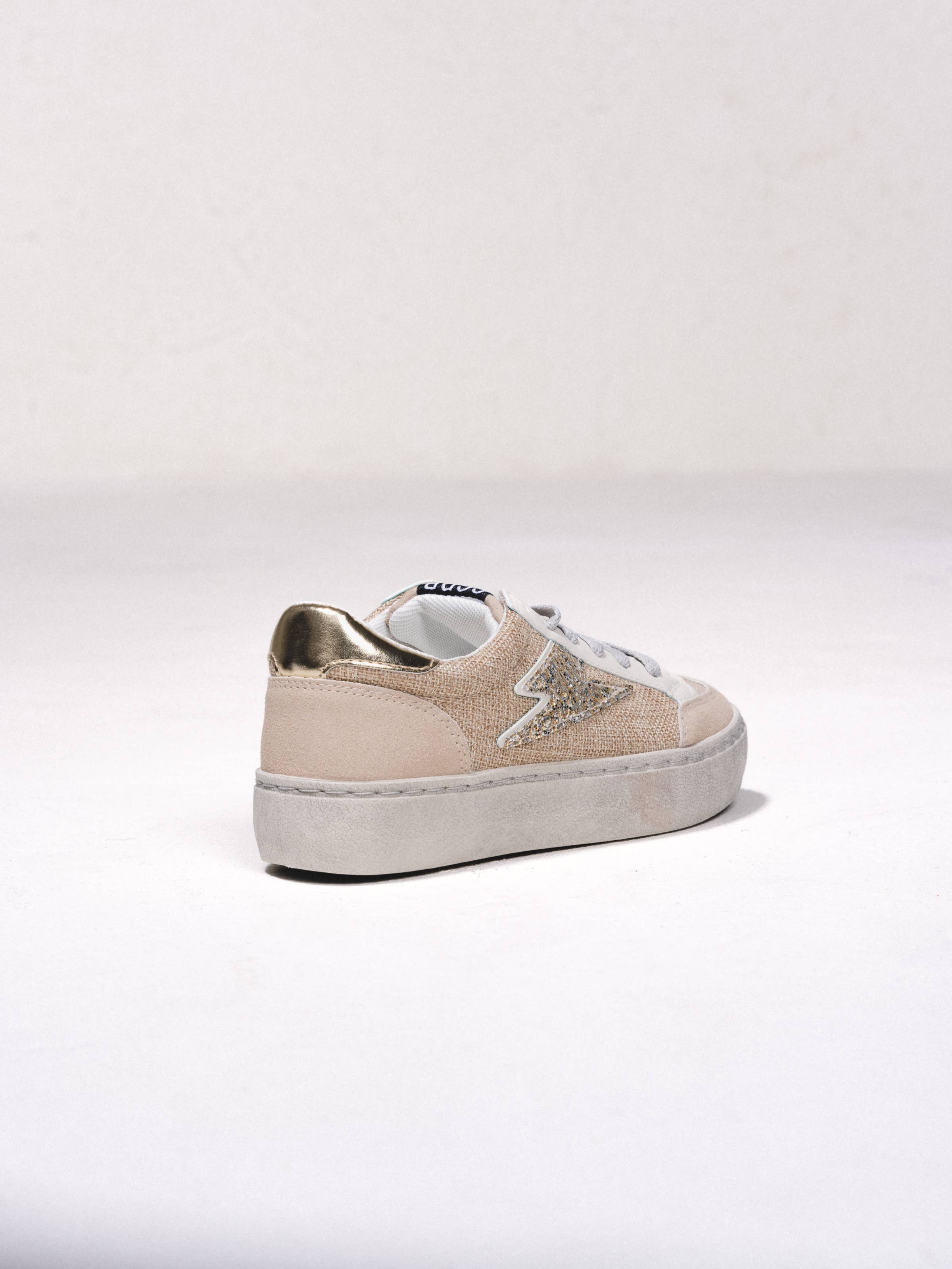 Gold 259933 - Sneakers with contrasting glitter for wholesale on Faire2