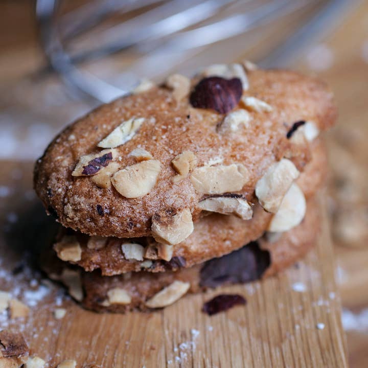Hazelnut Crunchy Cookies for wholesale by Maison Bruyere