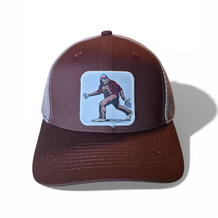 PNW Apparel - Wholesale Truckerpet - Uniseks - Sasquatch Trucker Mesh Snapback hoed1
