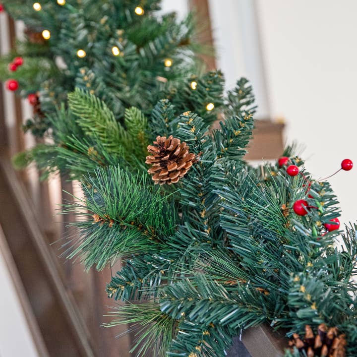 Sunnydaze Decor - Wholesale Bunting/Garland - 9' Pre-Lit PVC Garland - Traditional6