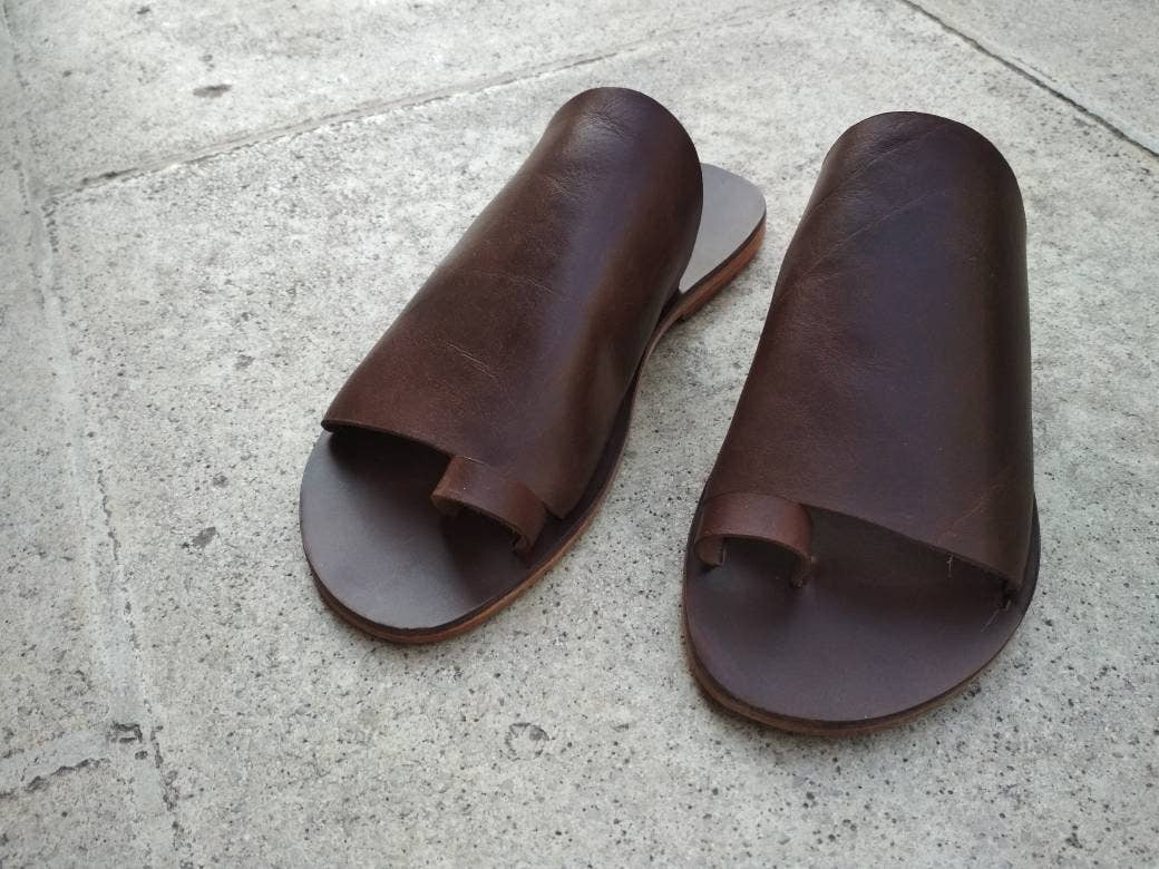 MAVROSANDALS - Venta al por mayor Sandalias - Hombre - VENTA, Sandalias de cuero negro, Sandalias hechas a mano, Sandalias planas2