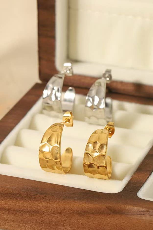 JOSSLYN by wall to wall - Wholesale Hoop Earrings - 18K STAINLESS STEEL WATERPROOF TARNISH FREE HOOPS | 40E3332