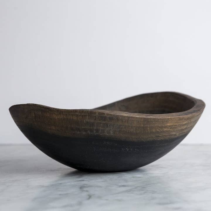 BOL OVALE DE 21 PO EN CHÊNE NOIRCI pour la vente par Petermans Boards and Bowls Inc.