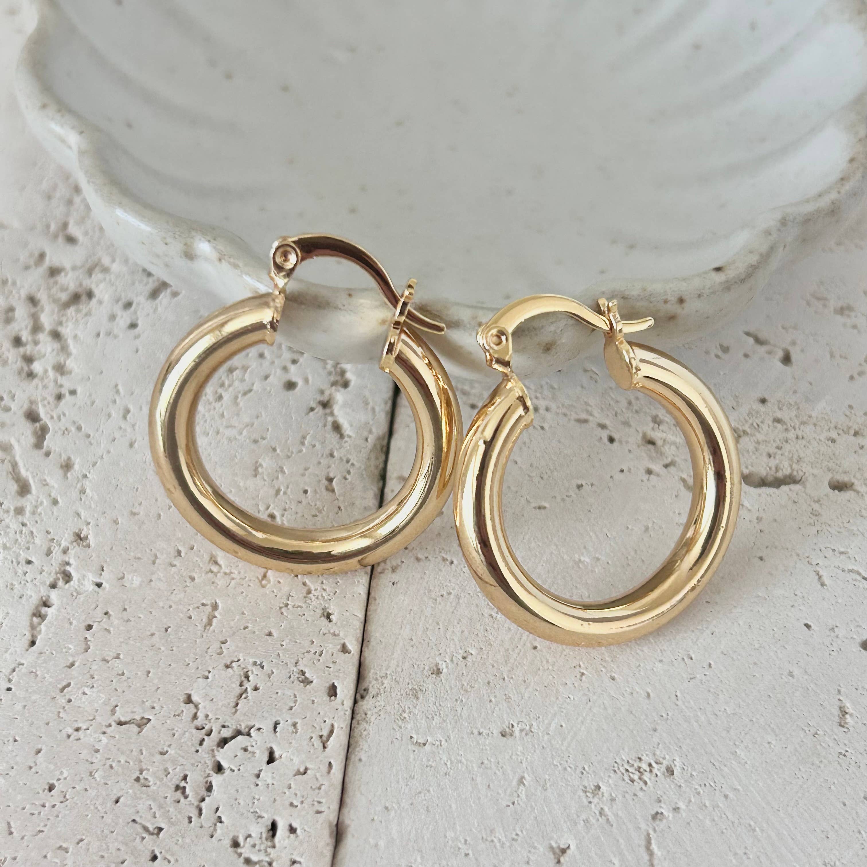 Amady Jewelry - Wholesale Hoop Earrings - 4mm Thick Hoop Earrings 18k GOLD FILLED 25mm Lightweight 6