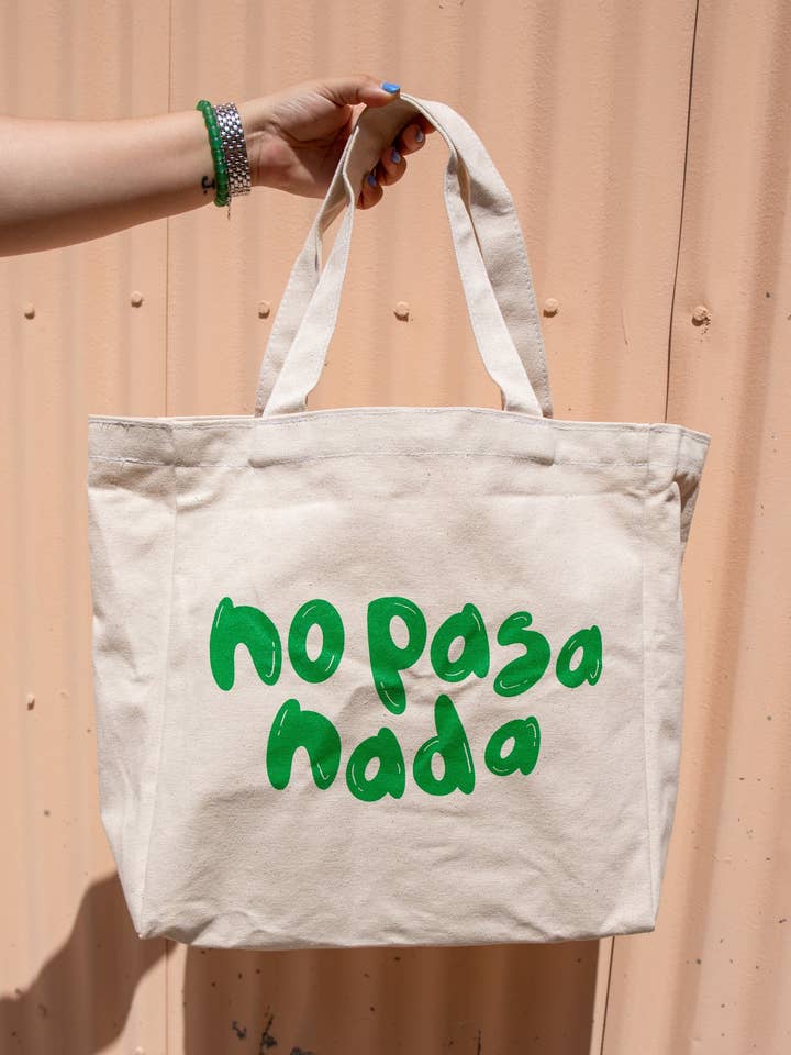 No pasa nada tote ( A Very Vero Collection) for wholesale by Jen Zeano Designs